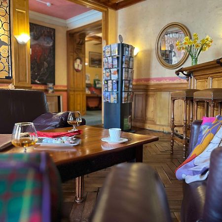 Brit Hotel Du Dauphin LʼAigle Eksteriør bilde