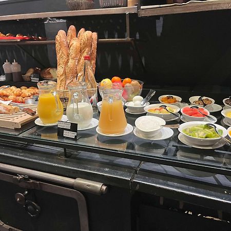 Brit Hotel Du Dauphin LʼAigle Eksteriør bilde